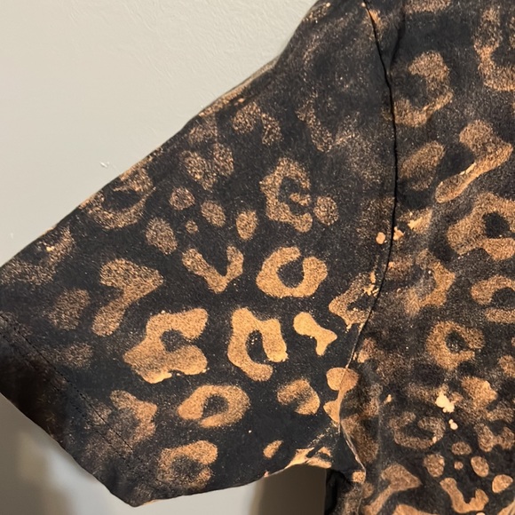 NWT Tennessee Whiskey Leopard tee - Picture 5 of 5